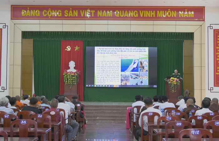 Kế Sách: Bồi dưỡng kiến thức quốc phòng, an ninh cho chức sắc, chức việc  