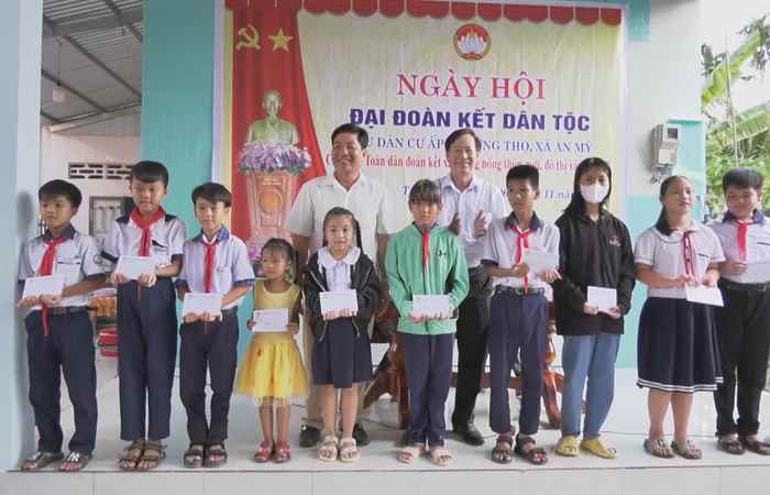 Kế Sách: 86 Khu dân cư tổ chức Ngày hội Đại đoàn kết dân tộc