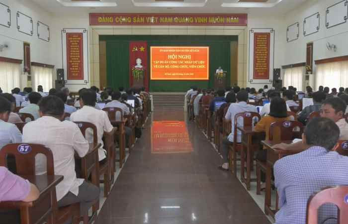 Kế Sách tập huấn phần mềm cơ sở dữ liệu cán bộ, công chức, viên chức 