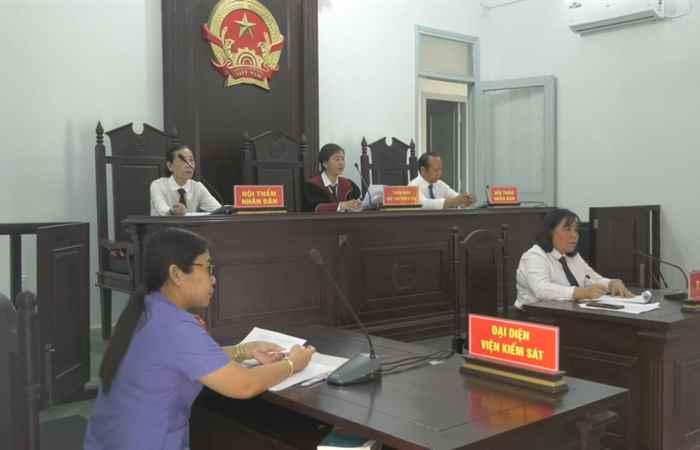 Kế Sách: Xét xử sơ thẩm vụ án hình sự về tội “Đánh bạc ăn thua bằng tiền”