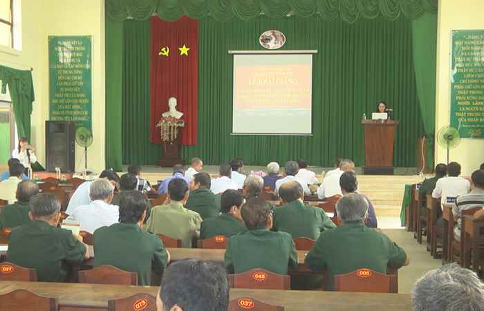 Mỹ Xuyên: Hội Cựu chiến binh bồi dưỡng chính trị và nghiệp vụ cho cán bộ cở sở  