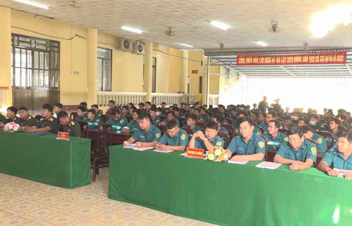 Ngã Năm: Ban CHQS huấn luyện Dân quân cơ động năm 2024
