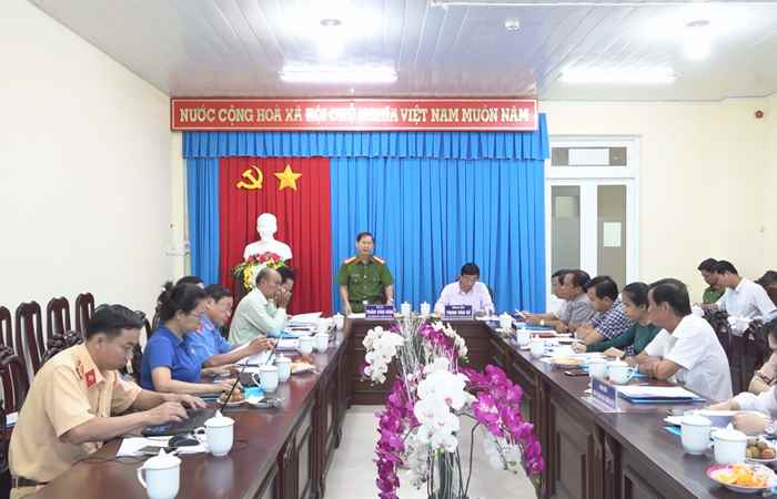 Trần Đề: Ban ATGT tỉnh Sóc Trăng đến kiểm tra công tác bảo đảm trật tự an toàn giao thông