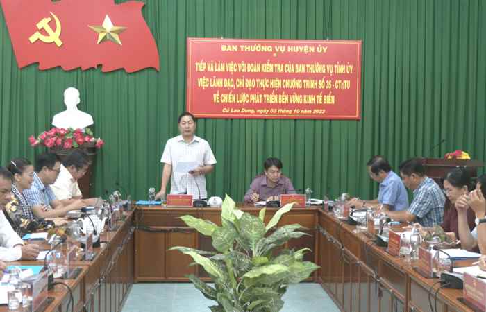 Cù Lao Dung: Đoàn công tác của Tỉnh uỷ Sóc Trăng đến kiểm tra việc lãnh đạo, chỉ đạo thực hiện Chương trình số 35 của Ban Thường vụ Tỉnh ủy  
 