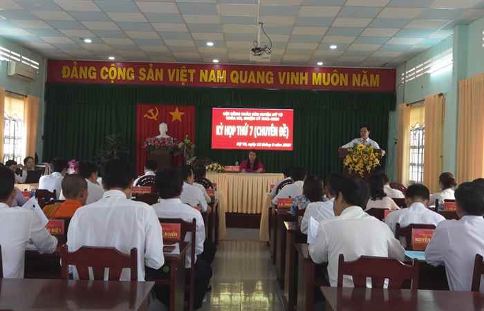 Kỳ họp thứ 7 Hội đồng nhân dân huyện Mỹ Tú