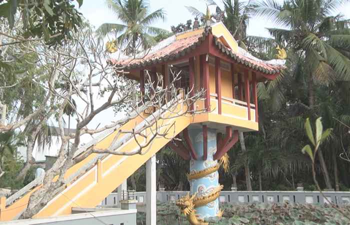 Ký sự Ghé Chùa Long Hưng thăm chùa Một Cột