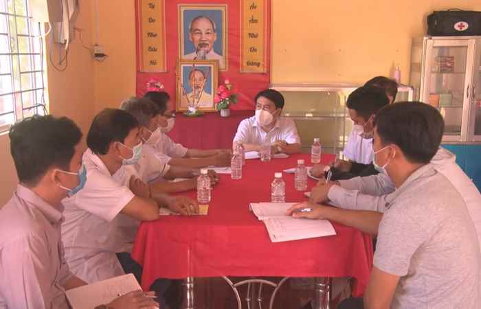 Cù Lao Dung: Lãnh đạo huyện kiểm tra Trạm Y tế lưu động xã An Thạnh 1 