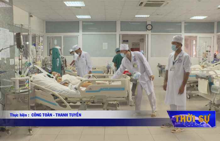 Lãnh đạo tỉnh thăm bệnh nhân được cứu sống tại bệnh viện Đa khoa tỉnh Sóc Trăng