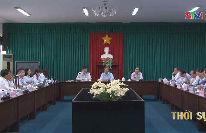 Lãnh đạo UBND tỉnh làm việc với Đoàn công tác Bộ Nội vụ
