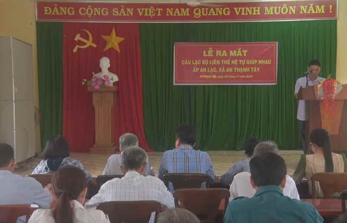 Cù Lao Dung ra mắt CLB liên thế hệ tự giúp nhau