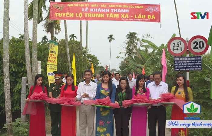 Lễ xuất quân “ Tết quân -  dân ” về xã Ba Trinh, huyện Kế Sách, tỉnh Sóc Trăng