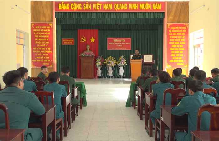 Long Phú khai giảng lớp huấn luyện Dân - Quân Binh chủng  