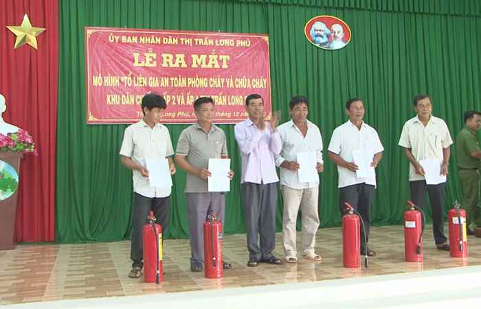 Long Phú ra mắt "Tổ liên gia phòng cháy, chữa cháy”