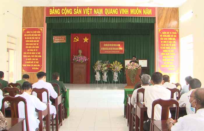 Long Phú bồi dưỡng kiến thức quốc phòng cho chức sắc, chức việc tôn giáo