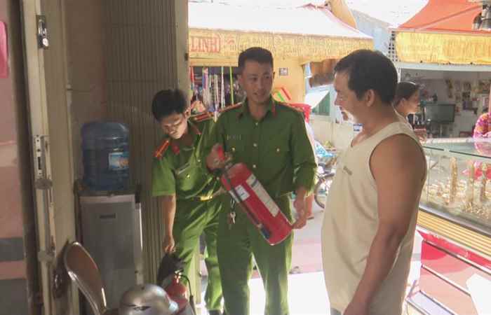 Long Phú tăng cường phòng cháy chữa cháy