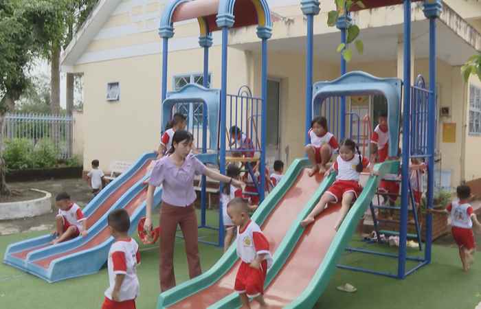 Mỹ Tú đẩy mạnh tuyên truyền nâng cao ý thức đưa trẻ đến lớp