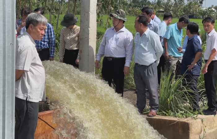 Mỹ Tú: Lãnh đạo huyện giám sát các công trình xây dựng cơ bản