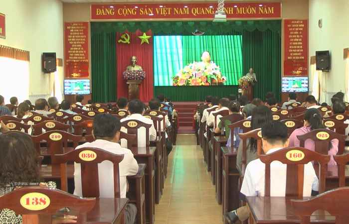 Mỹ Xuyên: Đảng viên học tập, quán triệt Nghị quyết lần thứ 5 - BCH TW Đảng, khóa XIII
