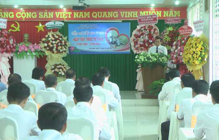 Mỹ Xuyên: Họp mặt ngày Thầy thuốc Việt Nam