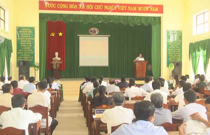Huyện Mỹ Xuyên bồi dưỡng nghiệp vụ công tác Đảng  
 