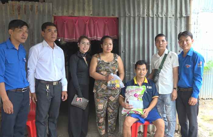 Mỹ Xuyên: Liên đoàn Lao động tổ chức "Ngày làm việc tốt"