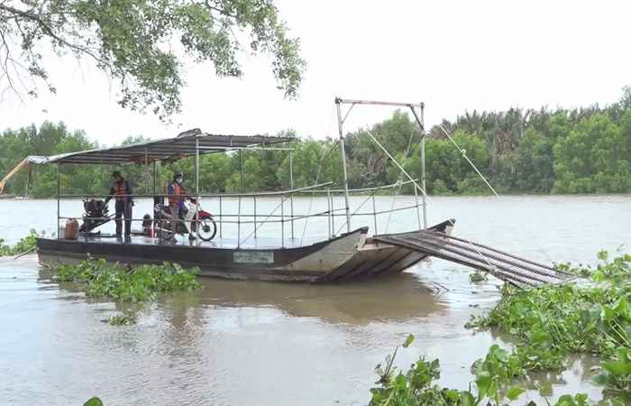 Mỹ Xuyên tăng cường kiểm tra giao thông đường thủy
