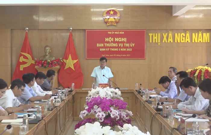 Ngã Năm: Ban Thường vụ Thị uỷ triển khai nhiệm vụ tháng 6 năm 2023