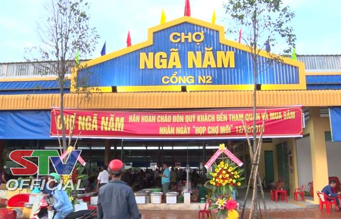 Ngã Năm: Tiểu thương phấn buôn bán ở nhà lồng chợ mới