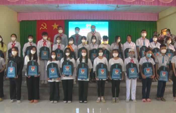 Trần Đề: Ngày hội Thiếu nhi tiến bước lên Đoàn