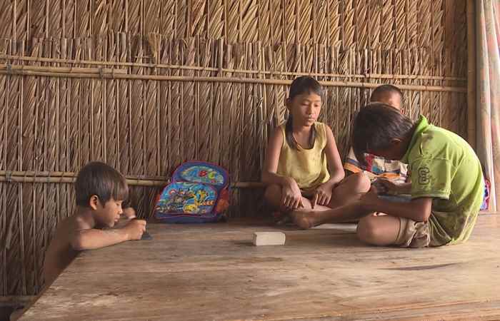 Nghèo bền vững