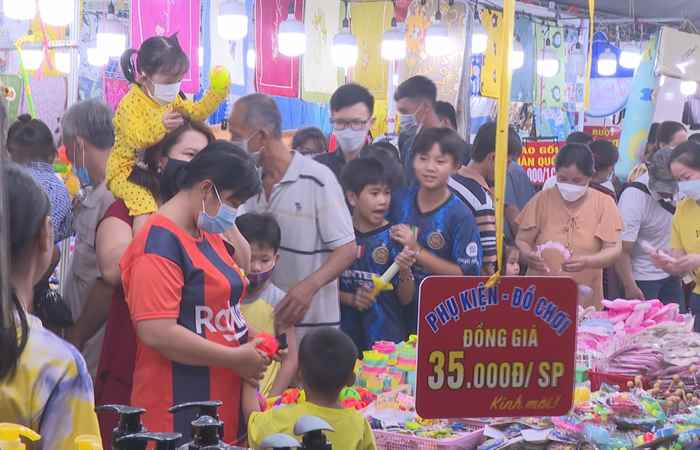 Người Việt Nam ưu tiên dùng hàng Việt Nam (12-11-2022)