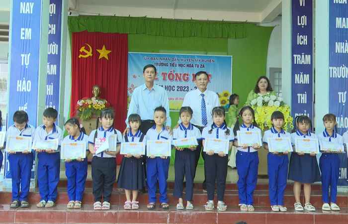 Huyện Mỹ Xuyên: Nhiều trường tổng kết năm học 2023 – 2024
