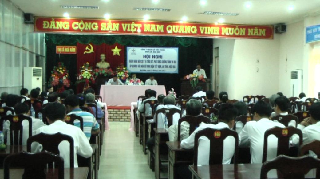 Ngã Năm phát động thi đua khóm, ấp tiết kiệm điện năm 2017.