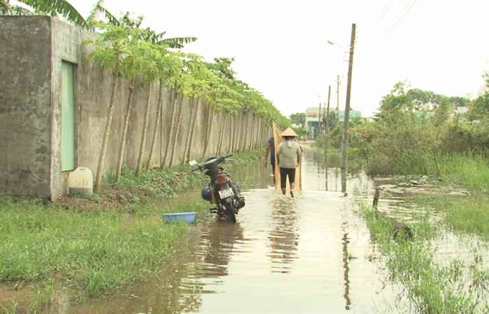 Nước ngập gây bức xúc người dân khóm 3 phường 2 thành phố Sóc Trăng 