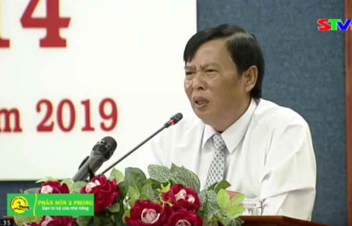 Ông Lương Minh Quyết - Giám đốc Sở NT&PTNT Sóc Trăng trả lời chất vấn về nước sinh hoạt
