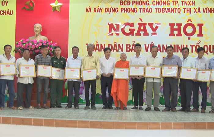  Vĩnh Châu: Ngày hội toàn dân bảo vệ an ninh Tổ quốc  