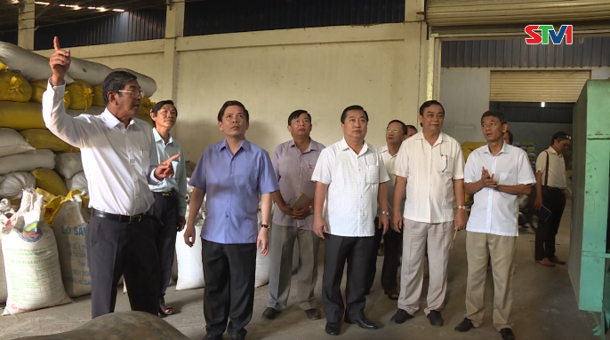 Bí thư Tỉnh ủy Sóc Trăng khảo sát hoạt động của Doanh nghiệp trên địa bàn huyện Mỹ Xuyên