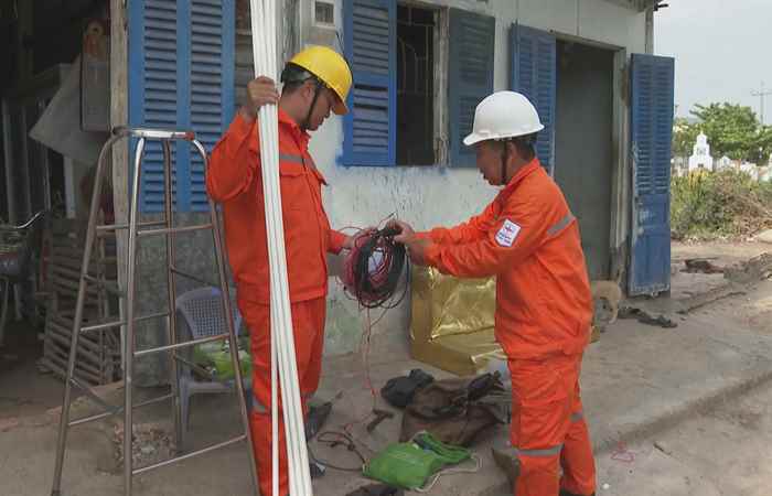 Sử dụng điện tiết kiệm mùa nắng nóng (17-03-2023)