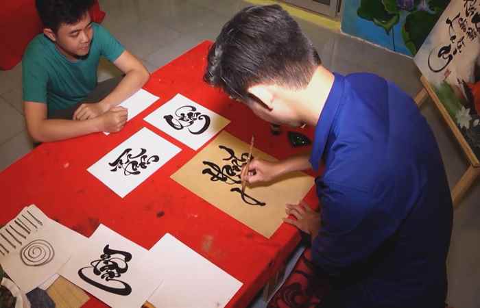 Phóng sự - Người tiếp lửa cho thư pháp Việt 27-11-2017