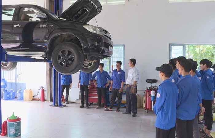 Phóng sự - Việc làm sau khi ra trường (19-10-2020)