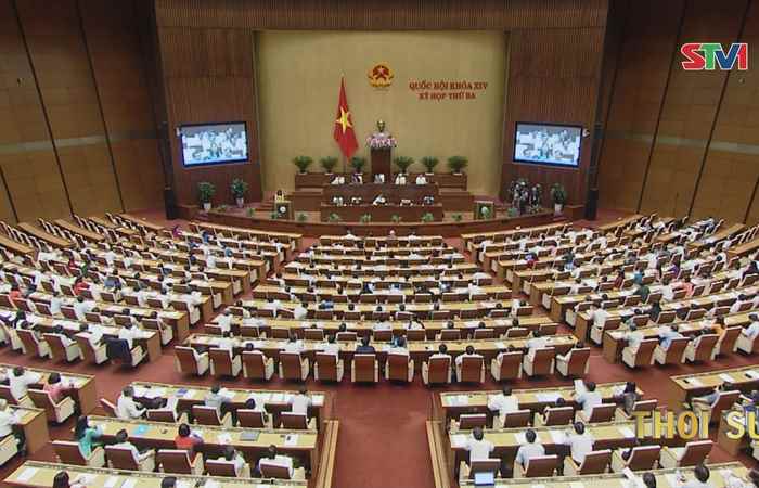Quốc hội thảo luận kết quả thực hiện kế hoạch phát triển kinh tế-xã hội, ngân sách nhà nước năm 2016 và những tháng đầu năm 2017