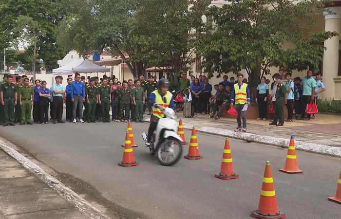 Quốc phòng toàn dân (11-10-2024)