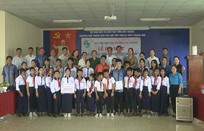Mỹ Xuyên: Ra mắt Câu lạc bộ “Thủ lĩnh của sự thay đổi”