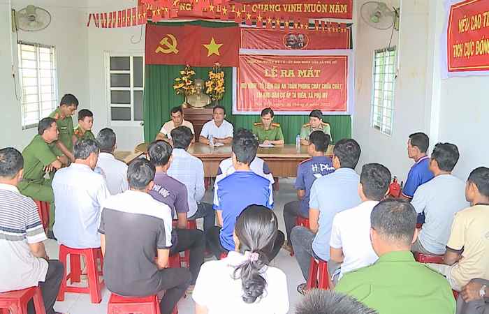 Mỹ Tú: Xã Phú Mỹ ra mắt mô hình “Tổ liên gia an toàn phòng cháy, chữa cháy”  