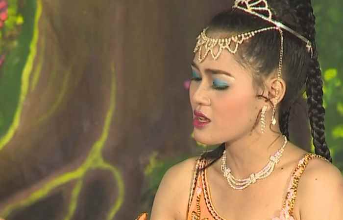 Sân khấu Dù kê 02-12-2018