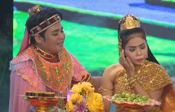 Sân khấu Dù kê (10-07-2022)