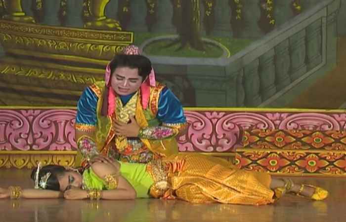 Sân khấu Dù kê (12-07-2020)
