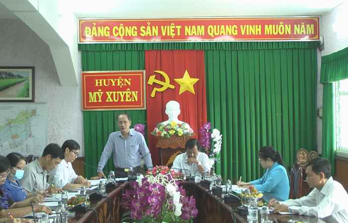 Sở Giáo dục và Đào tạo kiểm tra công tác chuẩn bị kỳ thi tốt nghiệp THPT năm 2022 tại huyện Mỹ Xuyên