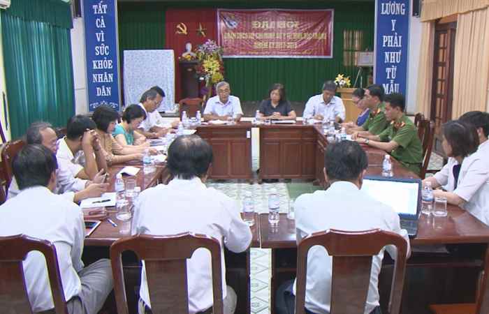 Sở Y tế Sóc Trăng họp Hội đồng chuyên môn về trường hợp bệnh nhân tử vong sau khi mổ lấy thai 11-04-2017