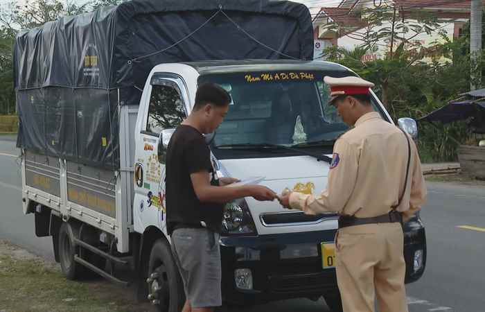  Sóc Trăng triển khai kế hoạch tổng kiểm soát người điều khiển phương tiện tham gia giao thông vi phạm về nồng độ cồn (30-10-2023)